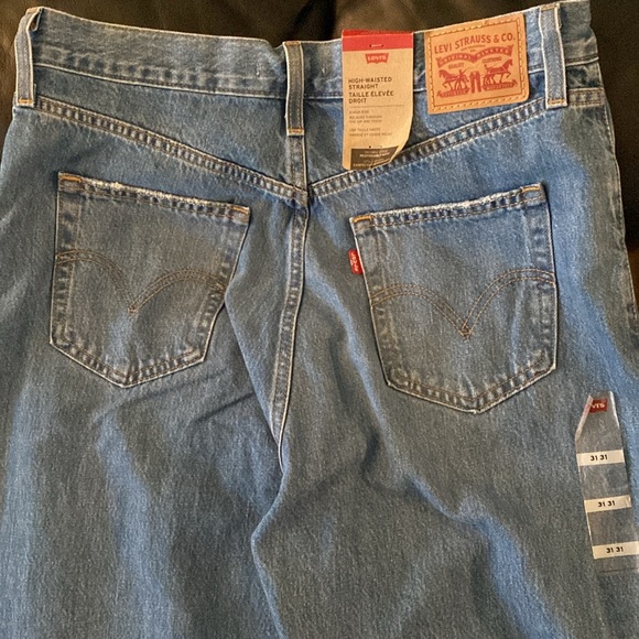 💙NWT: LEVI'S - High Waisted Straight Ripped Jean - Size 31 - Picture 12 of 14